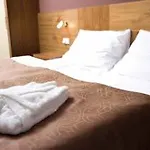 1.republic 4*
