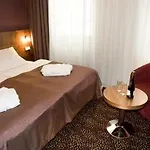 1.republic 4*