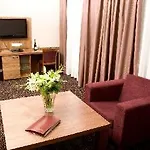 1.republic Hotell