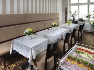 1共和国酒店 酒店
