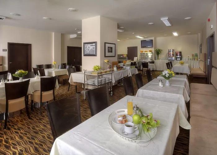 1.republic Hotel 4*