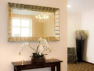 1.republic Hotell
