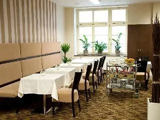 1.republic Hotel 4*